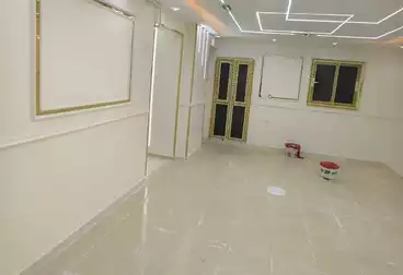 شقق للبيع - 3 غرف - بالدور 1