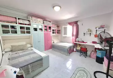 Apartments For sale - 3 rooms - floor 10