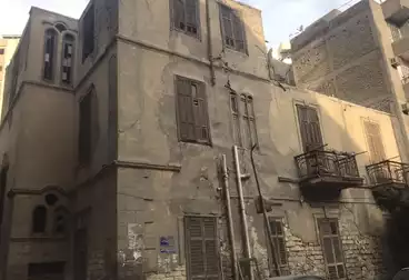House / Home For sale - 5 rooms