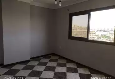 Apartments For sale - 2 rooms - floor 5