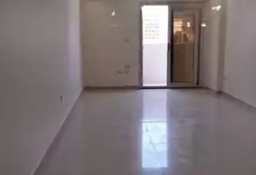 شقق للبيع - 3 غرف - بالدور 14