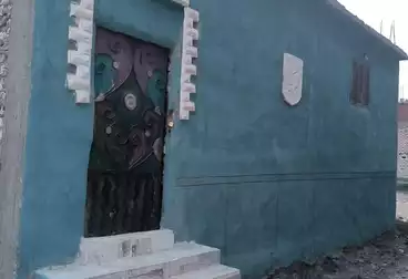 House / Home For sale - 6 rooms