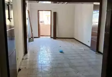 Apartments For rent - 2 rooms - floor 9
