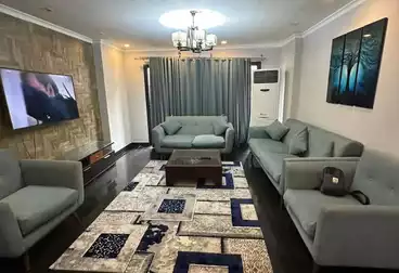 Furnished Apartment For sale - 3 rooms - floor 11