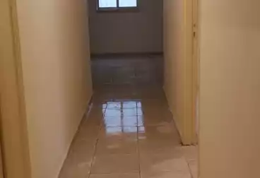 Apartments For sale - 4 rooms - floor 1
