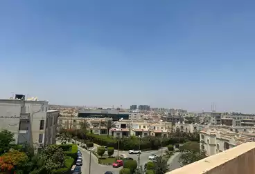 Apartments For sale - 3 rooms - floor 4