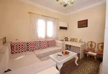 Furnished Apartment For sale - 3 rooms - floor 3