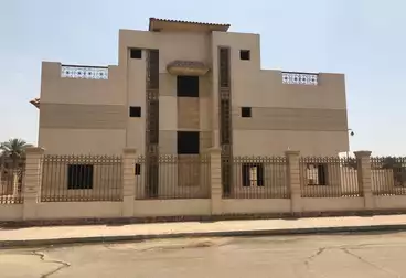 فلل للبيع - 5 غرف