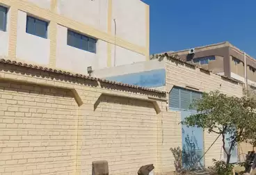 مصنع للبيع