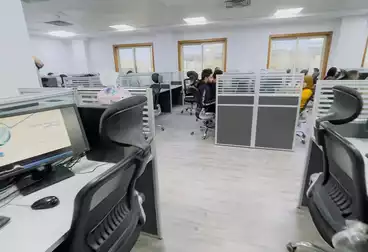 إداري للإيجار - 6 غرف - بالدور 4