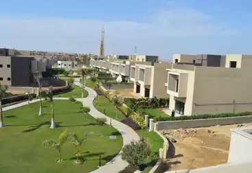 تاون هاوس للبيع - 5 غرف