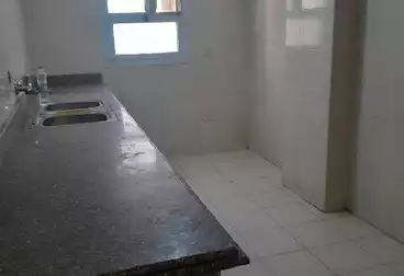 إداري للإيجار