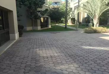 Apartment with Garden For sale - 3 rooms - floor 0