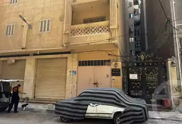 Administrative For sale - 6 rooms - floor 1