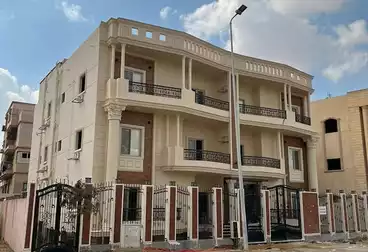 Apartments For sale - 4 rooms - floor 0