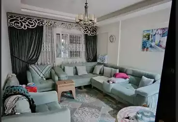 عقارات للبيع - 3 غرف - بالدور 11
