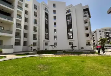 Apartments For sale - 3 rooms - floor 0