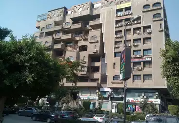 عقارات للبيع - 3 غرف - بالدور 2