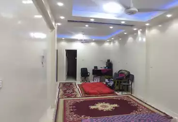 Building For sale - 3 rooms