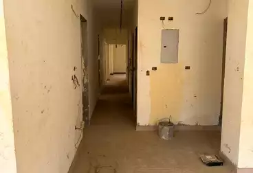 Apartments For sale - 4 rooms - floor 1