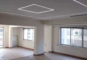 Administrative For rent - 4 rooms - floor 1