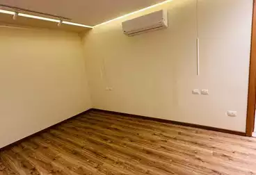 ستوديو فندقي للبيع - 1 غرف - بالدور 2