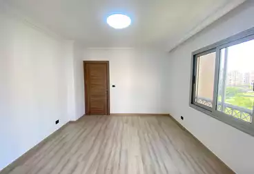 Apartments For sale - 2 rooms - floor 3