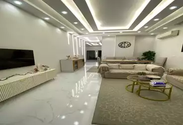 Apartments For sale - 3 rooms - floor 1
