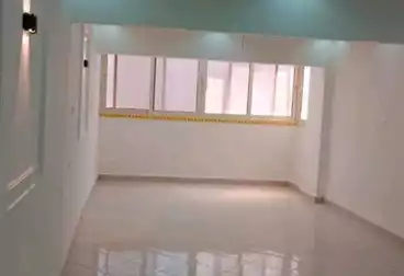 Apartments For sale - 3 rooms - floor 4