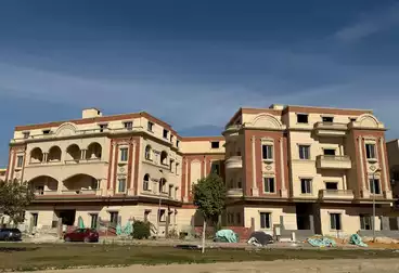 Apartment with Garden For sale - 4 rooms - floor 0