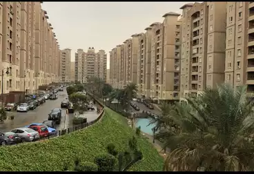 Apartments For sale - 2 rooms - floor 8