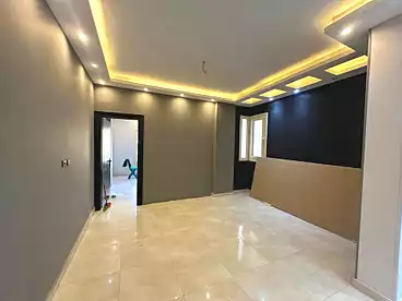 Apartments For sale - 4 rooms - floor 2