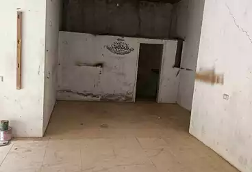 تجاري للإيجار - بالدور 0