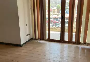Administrative For rent - 15 rooms - floor 1