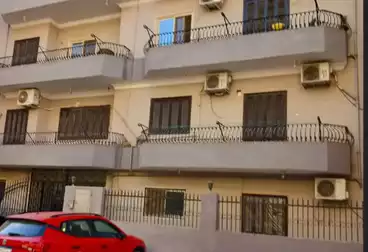 Building For sale - 3 rooms