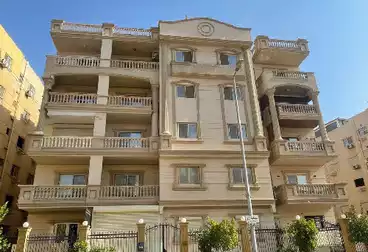 Apartments For sale - 4 rooms - floor 4