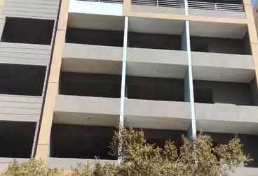 Apartments For sale - 3 rooms - floor 8