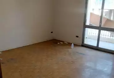 Apartments For rent - 4 rooms - floor 8