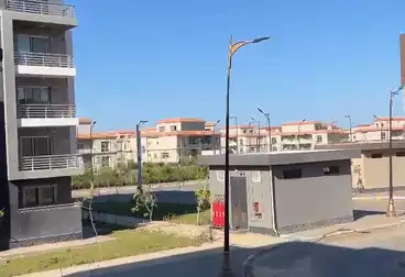 Apartments For sale - 3 rooms - floor 1