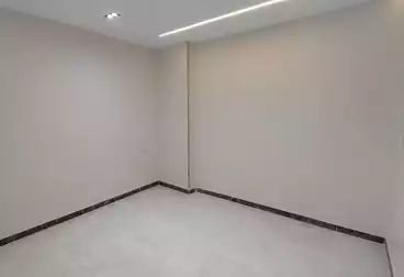 Apartments For sale - 3 rooms - floor 8