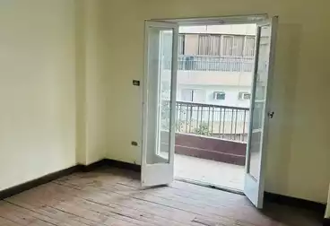 Apartments For sale - 3 rooms - floor 5