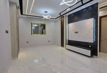 Apartments For sale - 3 rooms - floor 1