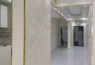 Apartments For sale - 3 rooms - floor 8