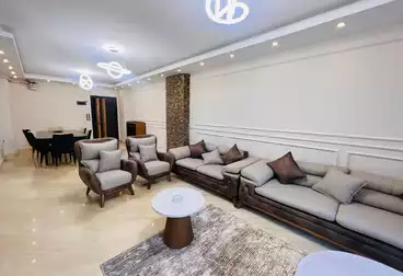 Apartments For rent - 3 rooms - floor 7