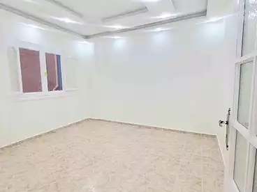 شقق للبيع - 3 غرف - بالدور 1