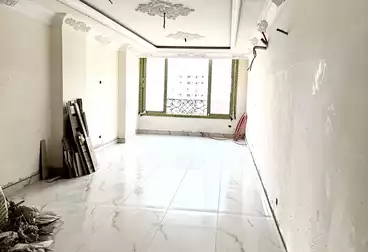 Apartments For sale - 2 rooms - floor 11