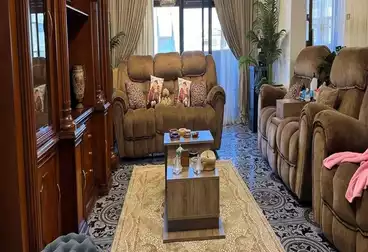 دور كامل للبيع - 3 غرف - بالدور 4