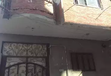 Building For sale - 4 rooms