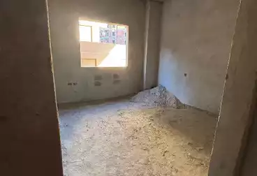 Apartments For sale - 4 rooms - floor 1