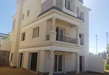 فيلا منفصلة للبيع - 5 غرف